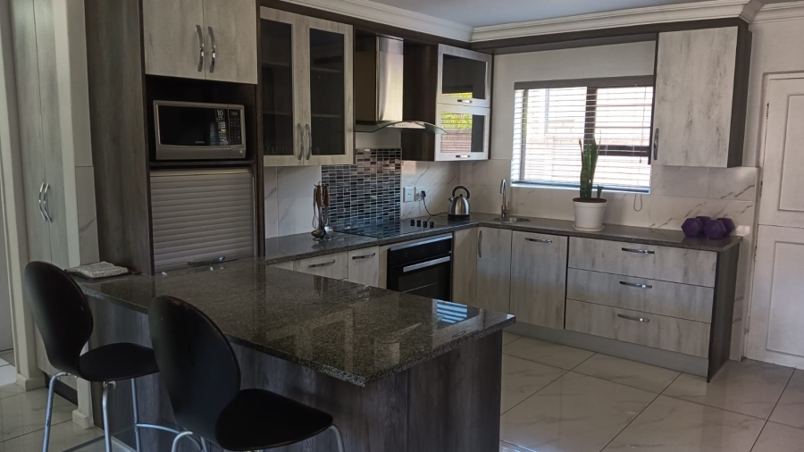 3 Bedroom Property for Sale in Beacon Bay Eastern Cape